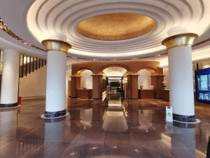 Fuajee või vastuvõtt majutusasutuses Shenzhen Shanghai Hotel