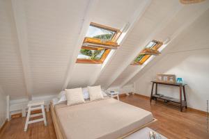 Una cama o camas en una habitación de PARADISE BAY