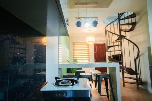 Fotografie z fotogalerie ubytování Cozy BNB - Unit L v destinaci Batangas