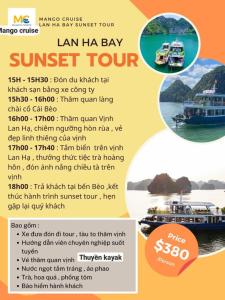 um panfleto para uma viagem de barco no rio lan na bay em Homestay Thanh Long em Ilha de Cát Bà