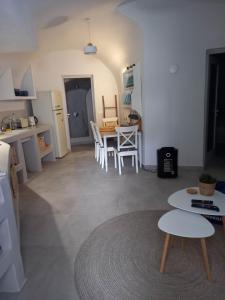 Kuchyň nebo kuchyňský kout v ubytování Cueva House + 6 fotografií
