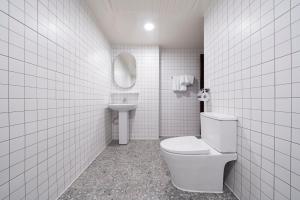 Baðherbergi á Shourin Hotel Daejeon by Aank