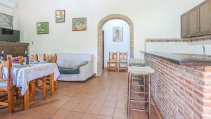 Kuchyňa alebo kuchynka v ubytovaní Casa Rural Bellas Vistas Ildefonso La Puebla de Los Infantes by Ruralidays