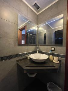 Ένα μπάνιο στο Apartamento en El Médano, Tenerife