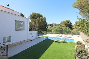 Swimmingpoolen hos eller tæt på Villa Green House