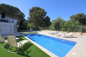 Swimmingpoolen hos eller tæt på Villa Green House