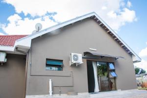 El edificio en el que está el departamento