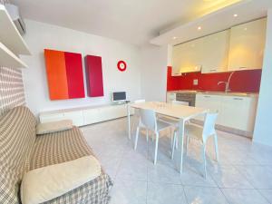 Kuchyň nebo kuchyňský kout v ubytování Venere Apartament