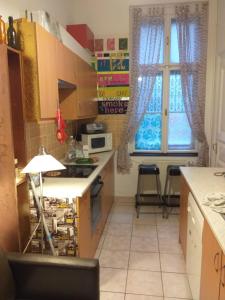 Sweet Home in the Center of the City, - it's only yours, 1 price for 3 1132 Budapest, 6 Kádár utca kép - 2