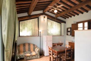 Agriturismo Il Serraglio的休息区