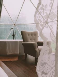 Istumisnurk majutusasutuses Serene Glamping سيرين +37 fotot