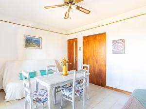 Fotografie z fotogalerie ubytování Apartment Mer et Soleil I-3 by Interhome v destinaci La Favière