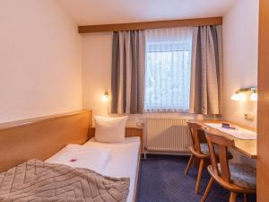 Posteľ alebo postele v izbe v ubytovaní Apartment Apart Romantica-1 by Interhome + 23 fotografií