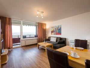 Χώρος καθιστικού στο Apartment B905 by Interhome
