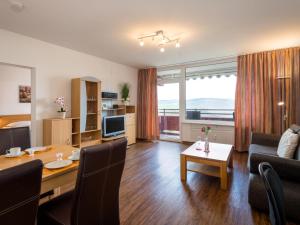 Η κουζίνα ή μικρή κουζίνα στο Apartment B905 by Interhome