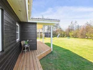 Zahrada ubytování Holiday Home Troels - 750m from the sea by Interhome