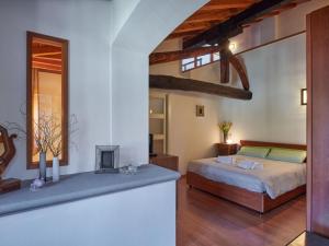 Кровать или кровати в номере Holiday Home La Cascina by Interhome