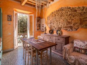 Posezení v ubytování Apartment Casa dell'Arco by Interhome