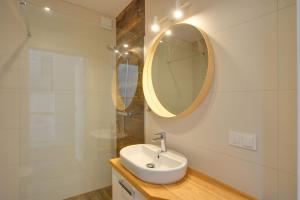 Kúpeľňa v ubytovaní Apart Invest Szklarks 800 - C11 + 14 fotografií