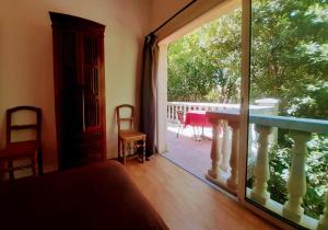 Gallery image of Les Chambres du Clos des Capucins in Barjac