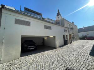 Budynek, w którym mieści się apartament