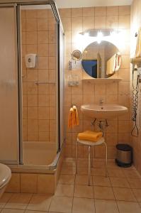 Een badkamer bij Hotel Burgfrieden