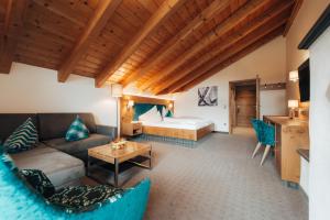 Posezení v ubytování Parkhotel Burgmühle + 37 fotografií