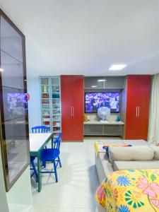 Μια τηλεόραση ή/και κέντρο ψυχαγωγίας στο Studio Luxo Ecológico.