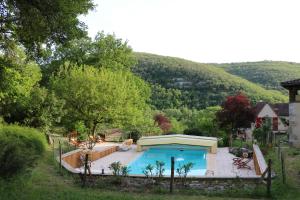 Bazén v ubytování Oltarcie - Maison d'hôte avec piscine nebo v jeho okolí