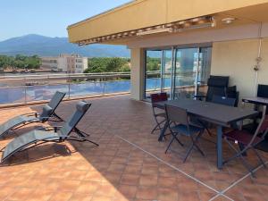 Fotografia z galérie ubytovania 635 Appartement avec vue panoramique face à la mer v destinácii Argelès-sur-Mer