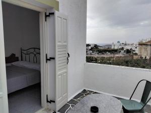 Balkón alebo terasa v ubytovaní Nikolas ios Village