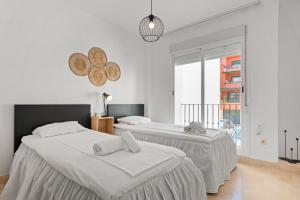 Posteľ alebo postele v izbe v ubytovaní Calahonda family apartment by Costarentals - Ref 205