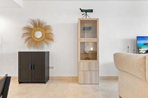 Televízia a/alebo spoločenská miestnosť v ubytovaní Calahonda family apartment by Costarentals - Ref 205