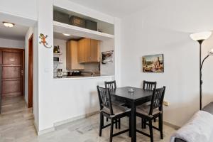 Fotografie z fotogalerie ubytování Sunset apartment with pool in El Faro Ref 211 v destinaci Fuengirola + 15 fotografií