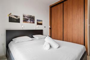 Foto Fuengirolas asuva majutusasutuse Sunset apartment with pool in El Faro Ref 211 galeriist
