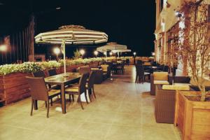 Restaurace v ubytování Tskaltubo Plaza Hotel