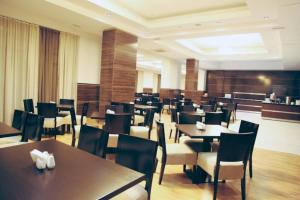 Restaurace v ubytování Tskaltubo Plaza Hotel