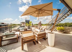 En balkong eller terrasse på Luxury 2BR Penthouse Tulum Private Pool Cenote
