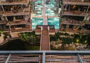Bassenget på eller i nærheten av Luxury 2BR Penthouse Tulum Private Pool Cenote