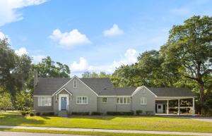 Budova, kde se prázdninový dům nachází