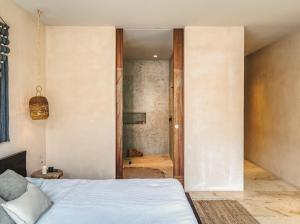 Letto o letti in una camera di Panoramic 3BR PH with Private Pool