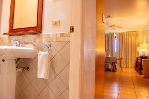 Vannituba majutusasutuses Bougainvillea 8211 Luxury Apartment - Reserva Conchal