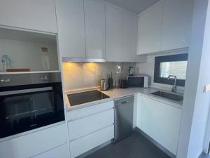 Dapur atau dapur kecil di New built 3-bed penthouse with pool, Mar de Plata +15 gambar
