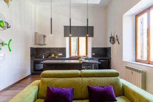A kitchen or kitchenette at Piccola Venezia Canal View Charming Flat