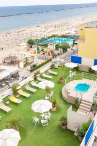 Bazén v ubytování Hotel Igea Spiaggia nebo v jeho okolí