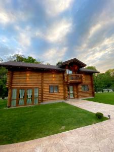 Hoone, kus puhkemajake asub +33 fotot