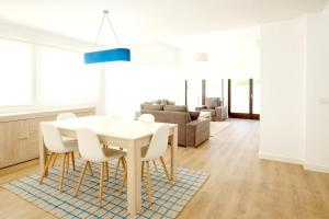 Posedenie v ubytovaní Charming House Sea View in Outes