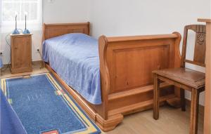 Katil atau katil-katil dalam bilik di Cozy Home In Lestre With Wifi