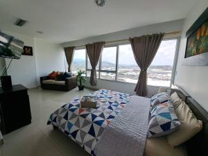 Gallery image of ESMERALDA SUITE CON VISTA CIUDAD/PISCINA/GYM/PARQUEO in Guayaquil
