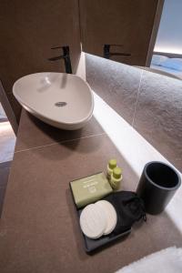 Bagno di Bloom Suites